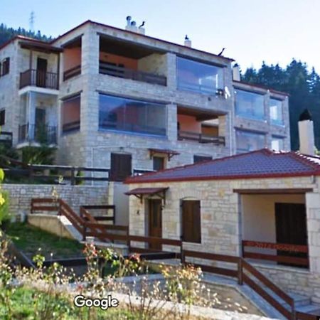 La Casa Di Pietra Villa Karpenísion Dış mekan fotoğraf