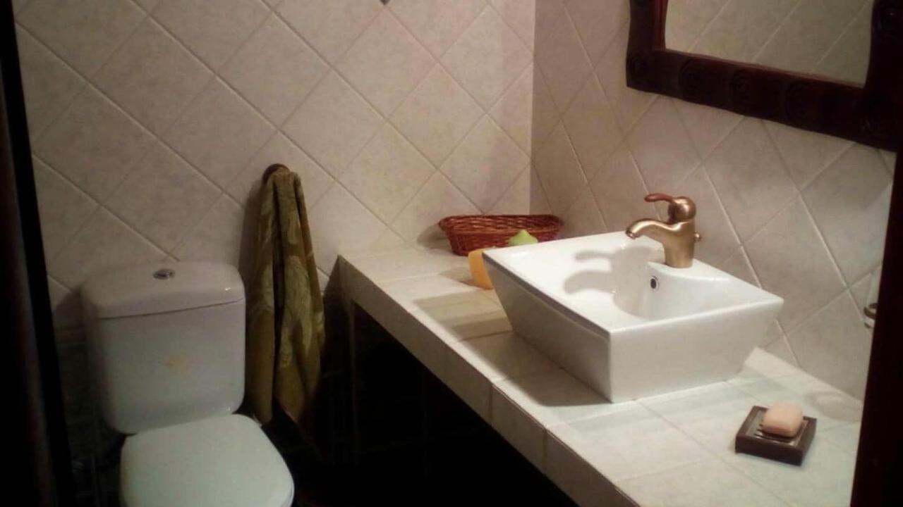 La Casa Di Pietra Villa Karpenísion Dış mekan fotoğraf